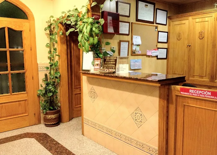 Hostal Los Corchos Fuengirola, España