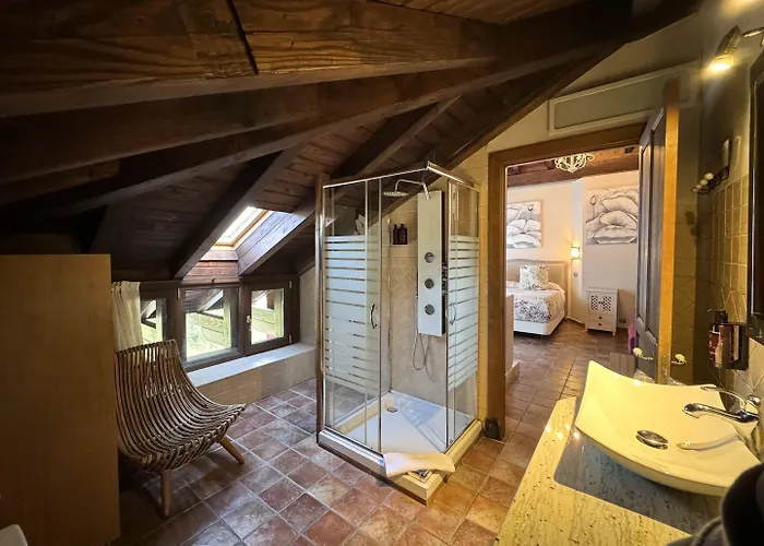 Hotel La Casa Del Puente Regules, España