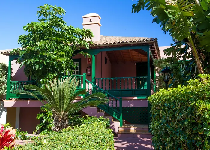 Apartamentos Oasis San Antonio