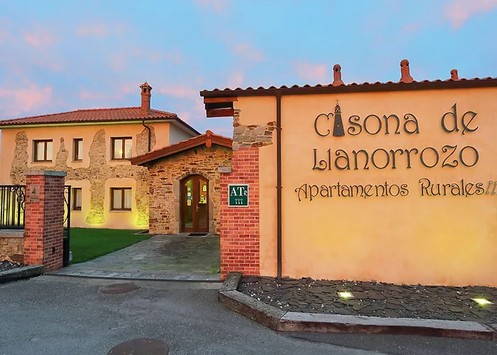 Casona de Llanorrozo Apartamentos Rurales