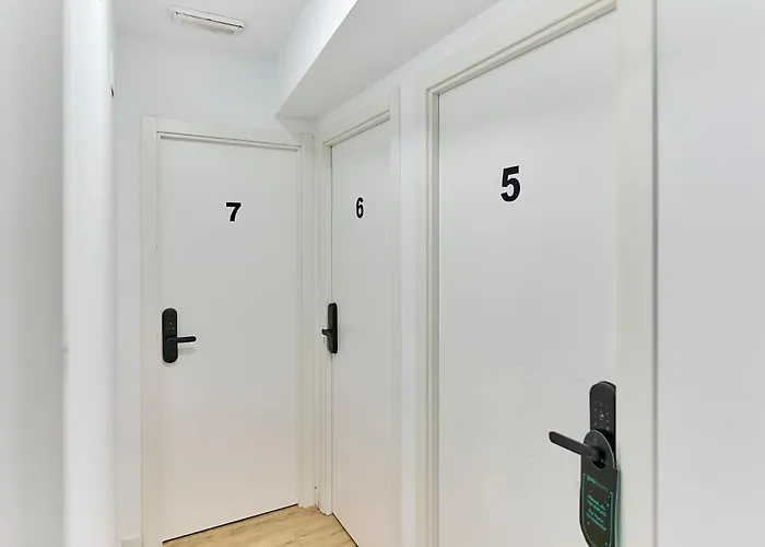 Hostal Carmen By Gaiarooms