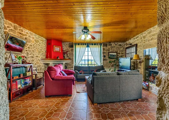 Casa Rural Os Carballos Pontevedra, Spain