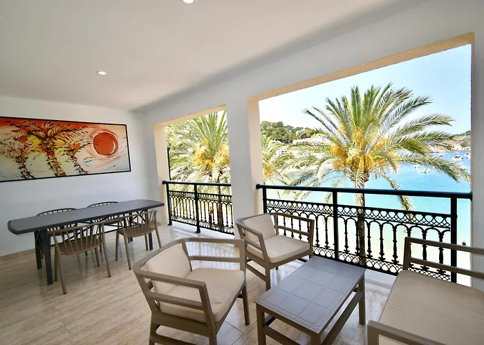 Lili Apartments