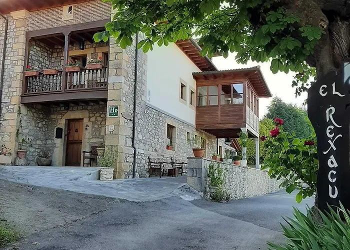 Hotel Rural El Rexacu