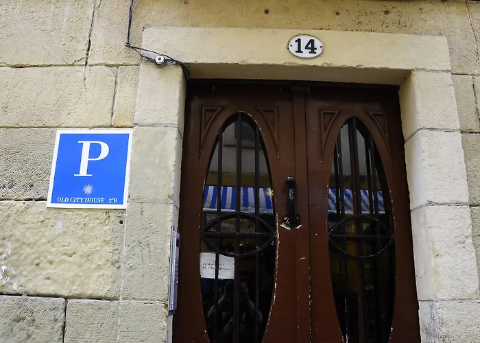 Pensión Old City House