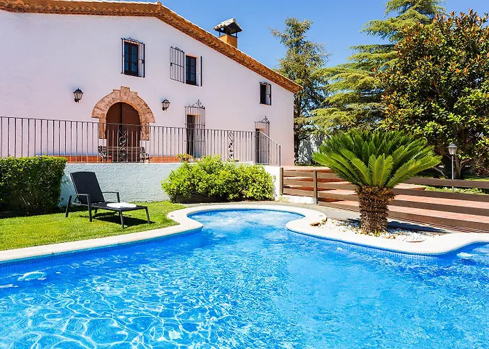 Masia Can Canyes & Spa
