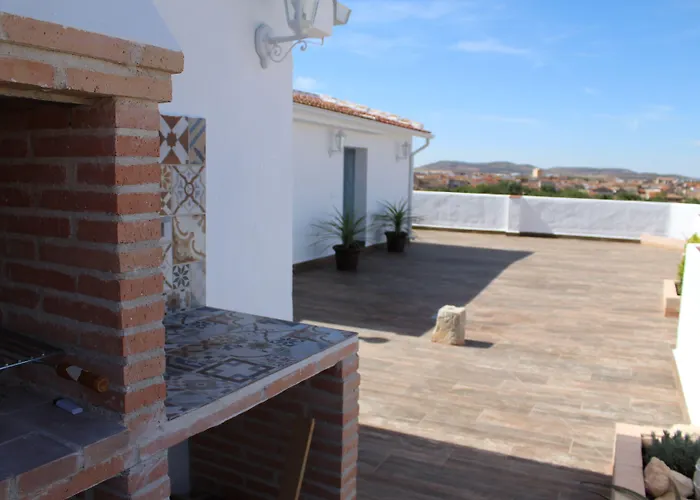 Apartamentos Oncemolinos con desayuno Consuegra, España