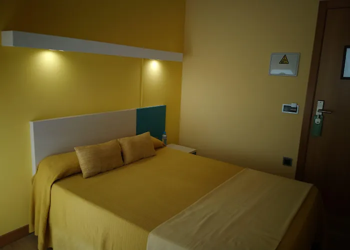 Hostal Doña Juana Ávila, España