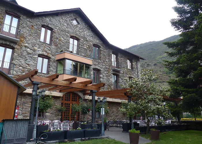 Hostal Vall D'Aneu By Arcas & Sambola Esterri d'Àneu, España