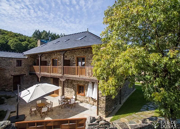 Hostal Lar de Donas Meira , España