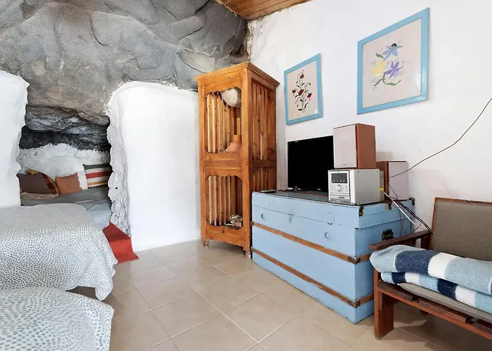 Casa Cueva El Pozo Las Calcosas