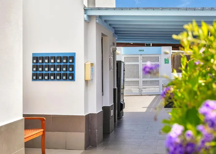 Apartamentos Livvo Mar Azul - Adults Only