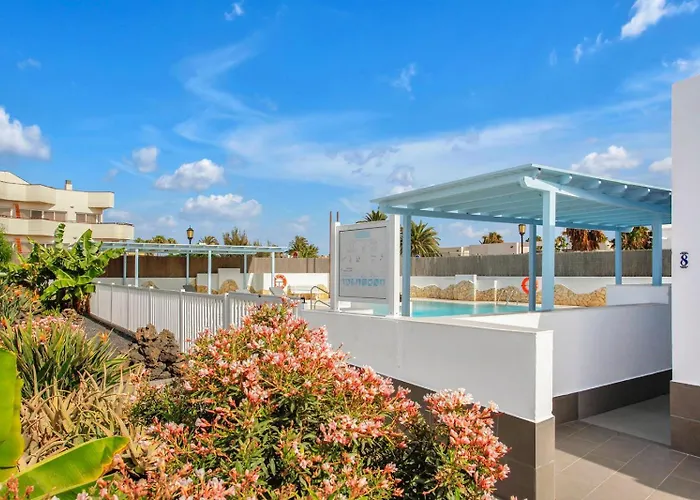 Apartamentos Livvo Mar Azul - Adults Only Corralejo, Spanje