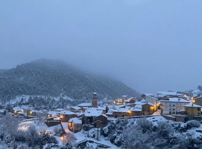 Villa La Casa del Bosque Cabra de Mora, España