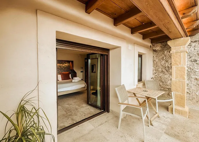 Hotel Boutique Poeta Jorge Manrique