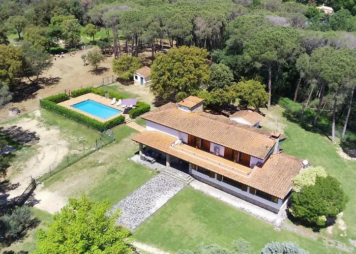 Villa Can Raurell Casa rural para 14 en Girona