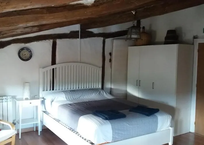 Villa 643Km Landa Etxea Villatuerta, España