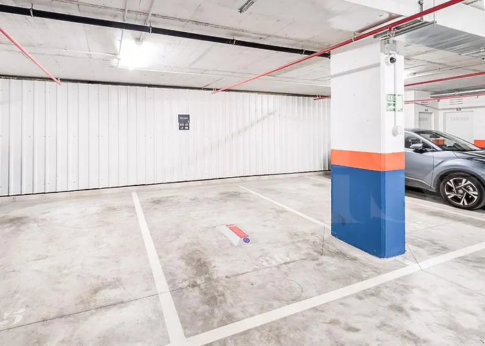 Chic With Parking In The Heart Of Malaga Rems