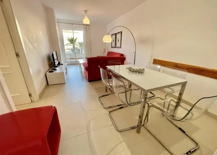 Plaza Espana - Central 3 Bedroom Apartment - Lual Nerja, Spanje