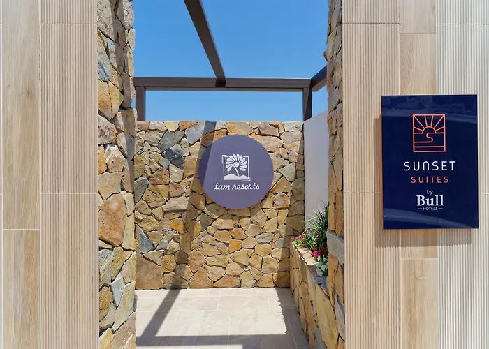 Sunset Suites By Bull Hotels