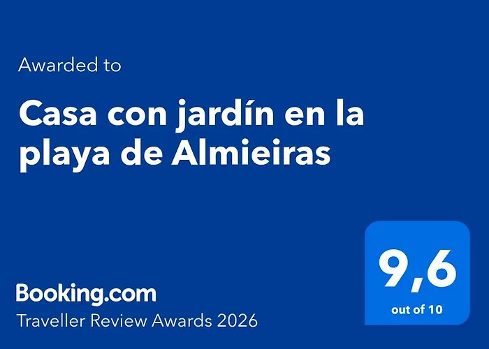 Casa con jardín en la playa de Almieiras