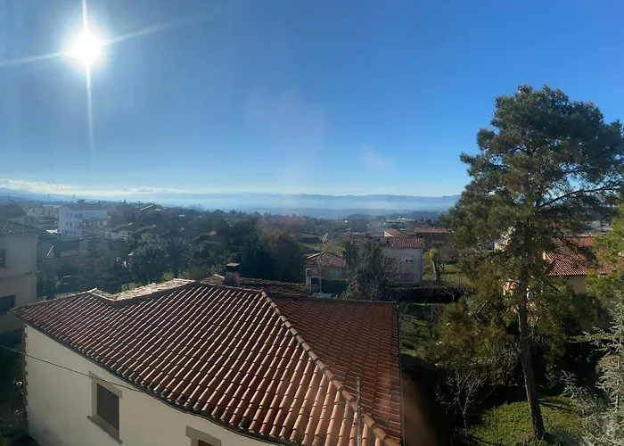 Hostal Collsacabra Santa María de Corcó, España