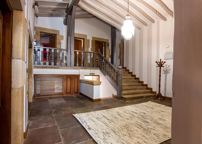 Luxury Esmeralda