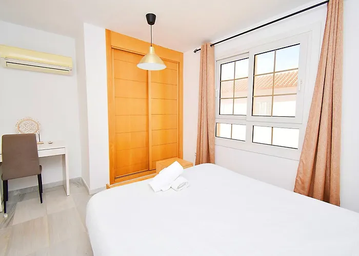 Expoholidays - Apartamentos Puerto Almerimar