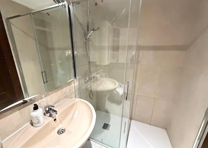 Apartamento Reyes de España / Free Parking&Wi Fi