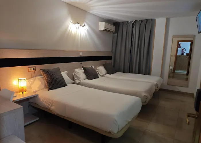 Hostal Fronton
