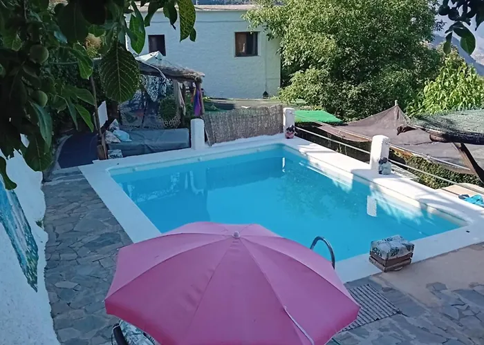 Cortijo En Bubion Casa Ibero Slow Alojamiento Turistico Rural VTAR GR 00516/ 00555