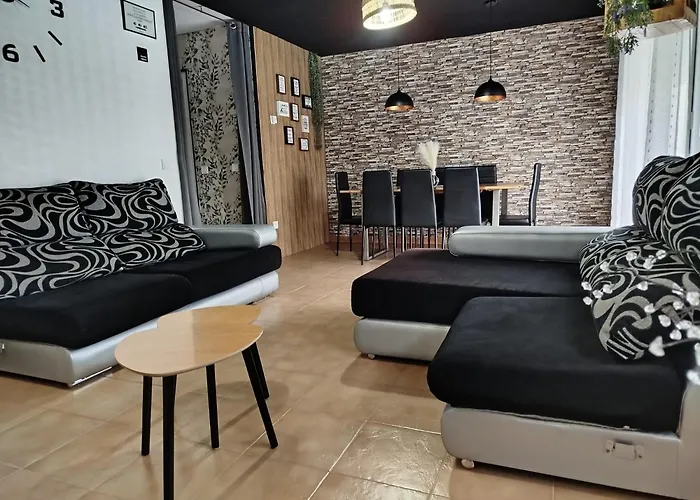 La Villa de Iker con Chimenea y a 10 mint de Puy du Fou