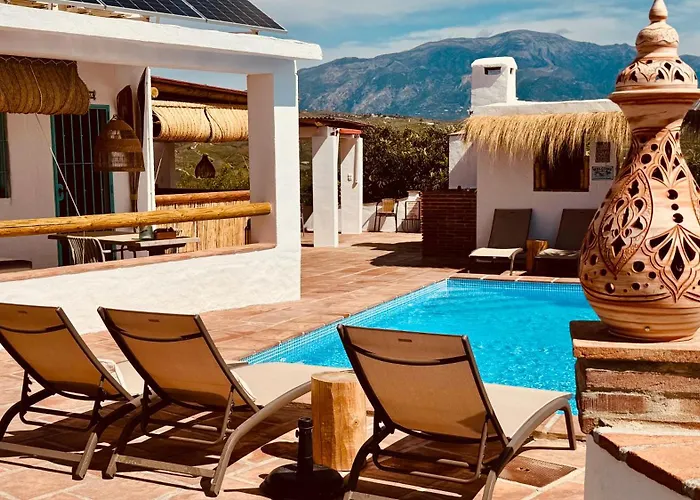 Casa Bambu Boutique Studios Andalusie With Pool And Mountain Views