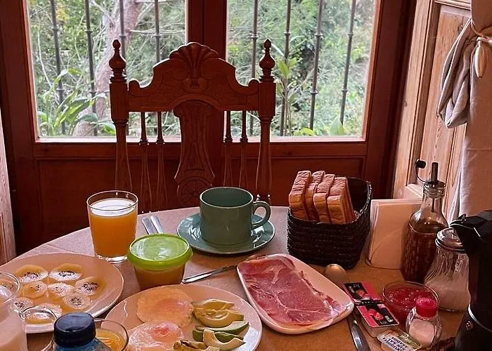 Hostal Puerta Medina Siguenza, España
