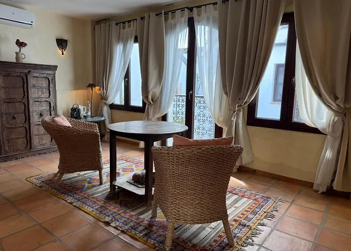 Darcilla Guest House