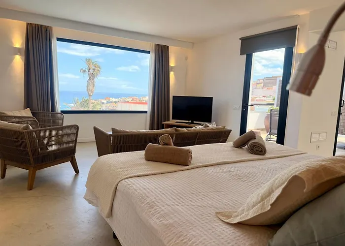Ocean Suite With Heated Pool By Sunhousescanarias
