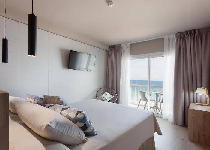 Hotel Maritim 4 Superior Roses, Spain