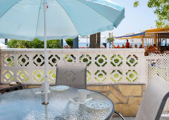 Beachfront Bungalow Torrox, España