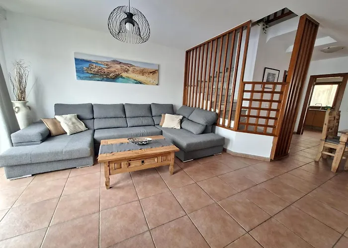 Villa Rosa Gadis