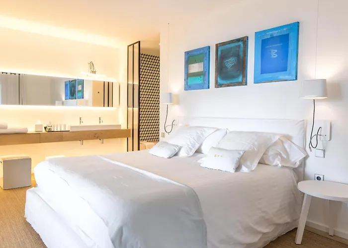 Hotel Restaurant Mas Lazuli By Fimedhotels Pau, Spain