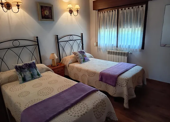 Apartamentos Rurales Llagumelon