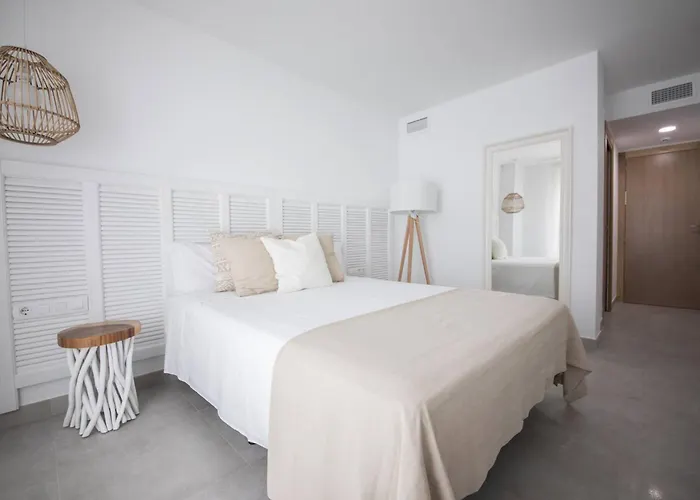 Hostal Cervantes Playa