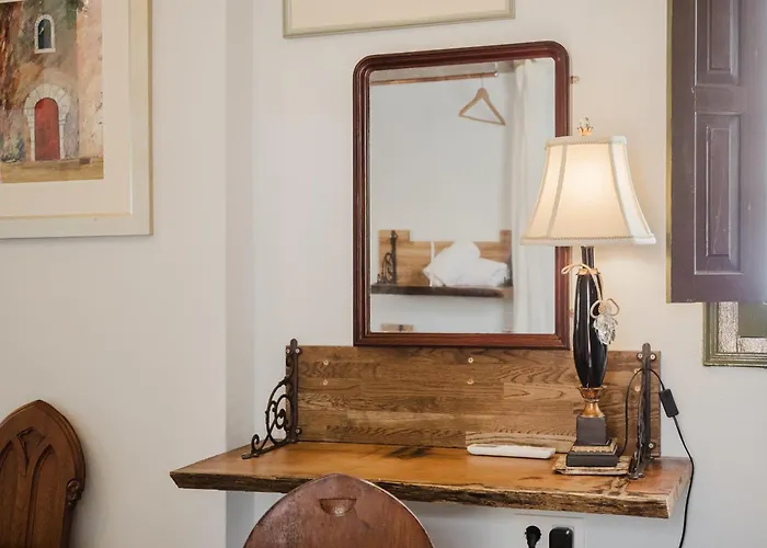 La Casa 1832 Boutique
