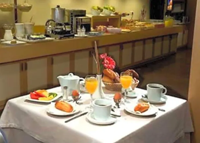 Ar Esmeralda Suites
