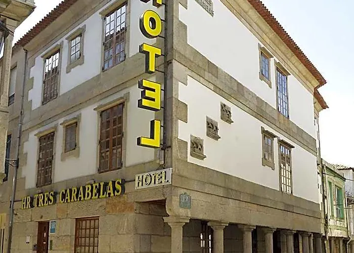 Tres Carabelas