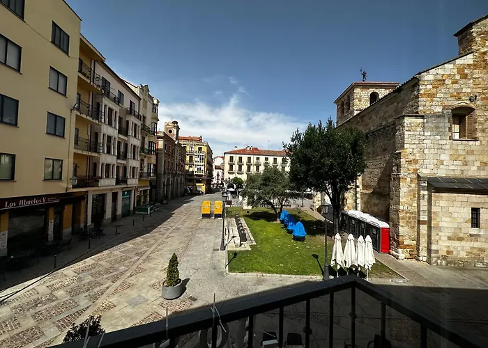 Hostal La Reina