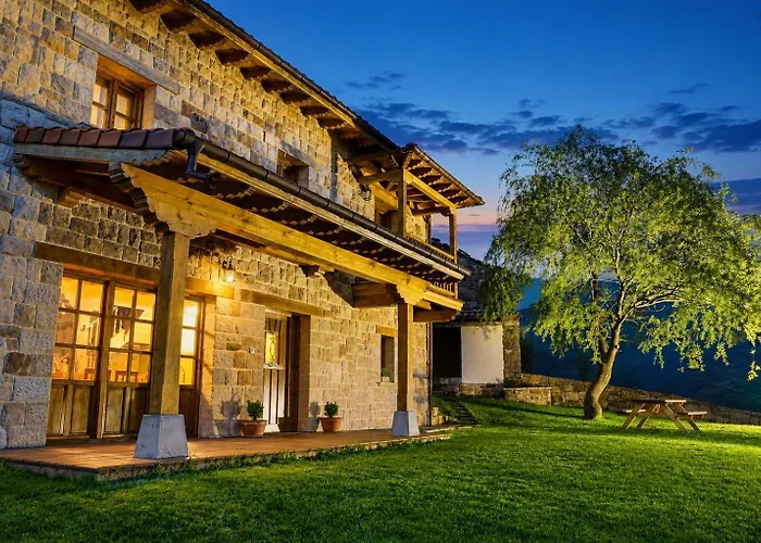 La Casa De Bustantegua