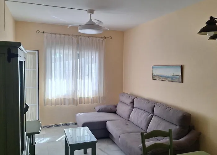 La Barrosa, Urb Los Veleros
