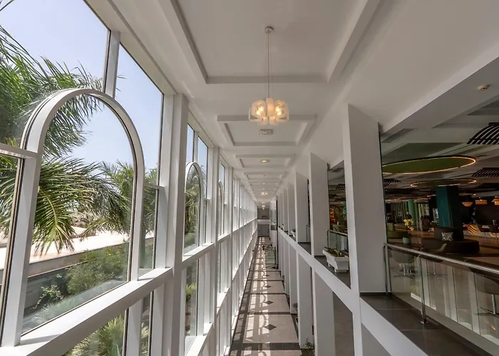 Royal Palm & Spa - Adults Only