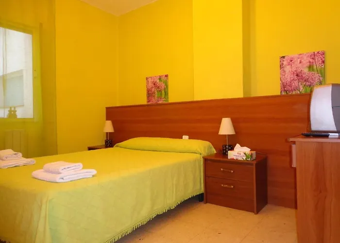 Hotel Pension Mode Lleida